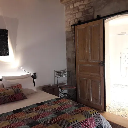 D'hotes Ancien Presbytere De Saint-mayme 3*