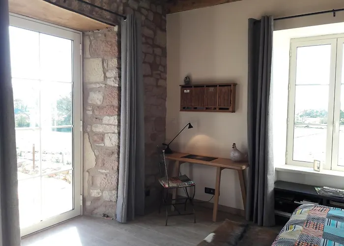 D'hotes Ancien Presbytere De Saint-mayme 게스트하우스 Onet-le-Chateau